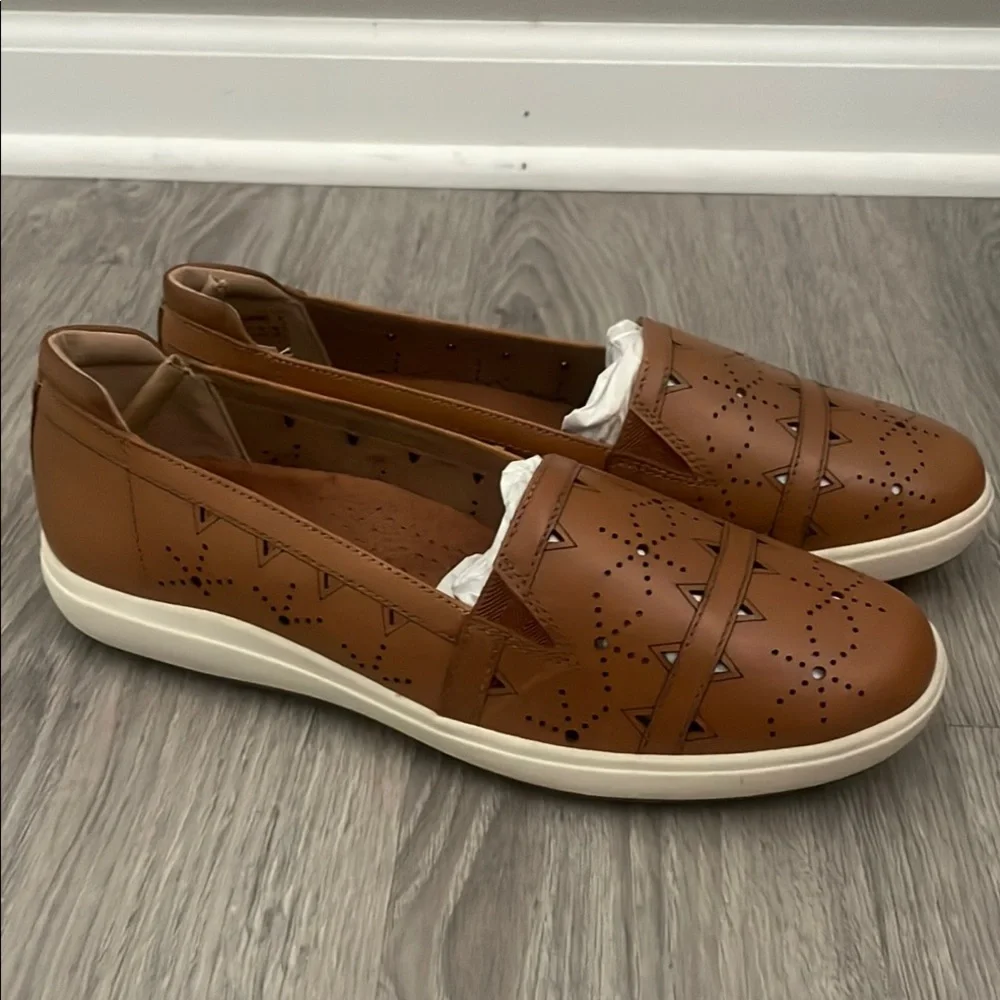 Cobb Hill new Pennifield Tan Leather Loafers Size 7.5 - Picture 1 of 10